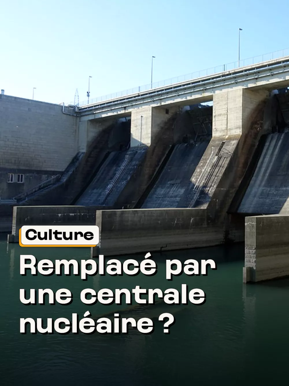Photo du barrage de Verbois sur le Rhône à Genève un jour d'été. 